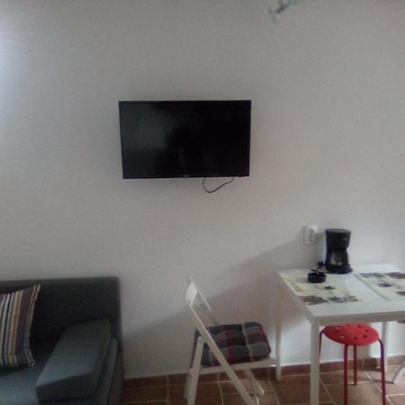 Marinja Studio Apartment Zuljana Bagian luar foto